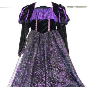 Halloween 🎃 Witch Costume Size M (5-6)
